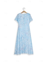 abordables Robes décontractées-Femmes Robe maxi Robe trapèze Élégant Quotidien Date Coupe régulière Fleuri Col en V Bleu Été