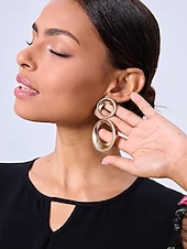 abordables Boucle d&amp;#39;oreille pour femme-boucles d&#039;oreilles pendantes élégantes en alliage doré pour femmes avec un design circulaire texturé - bijoux de déclaration légers