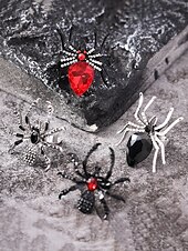 cheap Women&#039;s Rings-Halloween Spider Ring with Red Gemstone – Gothic Adjustable Statement Jewelry for Women&#039;s Costume Parties and Events