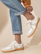 billiga Damsneakers-damsneakers i retro vit mocka och läder - avslappnade gympaskor för vardagskomfort