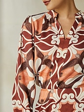 economico Bluse e camicie-camicetta in raso bohémien con scollo a V e maniche a lanterna