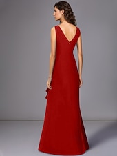 olcso piros-Piros Kék A-vonalú Estélyi Ruha Elegáns Ruha Tengerparti Esküvő Hivatalos Padló Hosszúságú Ujjatlan Ékköves Nyakú Stretch Crepe Ruffles-szal