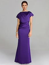abordables Longueur du plancher-Robe fourreau robe mère de la mariée robe formelle élégante épaule dénudée longueur sol satin manches courtes avec froncés couleur unie taille personnalisée gratuite