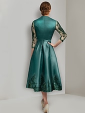 voordelige Thee Lengte-A-lijn Over de knie Feestjurk Cocktail jurk Bruiloft gast jurk Moeder van de bruid jurk 3/4 mouw V-hals Elegant Vintage Formeel Satijn met Kant Effen kleur