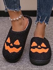 abordables Pour les femmes-Chaussons en polaire confortables sur le thème d&#039;Halloween pour femmes avec des motifs de citrouille et de crâne - chaussures d&#039;intérieur amusantes pour les fêtes d&#039;automne et d&#039;Halloween