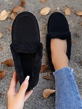 お買い得  レディース・スリッパ＆ビーチサンダル-女性用フェイクスエードモカシンスリッパ - フェイクファーの裏地付き、ステッチのディテールが施された暖かい屋内外用ハウスシューズ