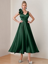 economico Abiti da cocktail-Abiti da cocktail A-Line Abito elegante Cerimonia Lunghezza tè Maniche lunghe Collo a gioiello Satin con fiore sulla spalla Abiti