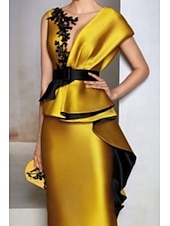 abordables JAUNE-Robe de soirée fourreau élégante robe formelle invitée à un mariage longueur sol manches courtes décolleté en V en satin avec volants broderies et appliqués 2025