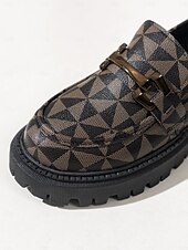 abordables Zapatillas sin cordones y mocasines de mujer-Mocasines gruesos con diseño geométrico para mujer con hebilla de metal: zapatos modernos sin cordones con suela dentada para un estilo informal y urbano