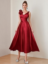 economico Abiti da cocktail-Abiti da cocktail A-Line Abito elegante Cerimonia Lunghezza tè Maniche lunghe Collo a gioiello Satin con fiore sulla spalla Abiti