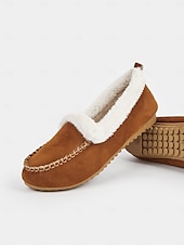 お買い得  レディース・スリッパ＆ビーチサンダル-女性用フェイクスエードモカシンスリッパ - フェイクファーの裏地付き、ステッチのディテールが施された暖かい屋内外用ハウスシューズ