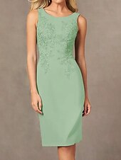 preiswerte Mit Jacke-Zweiteiliges Sheath  Column Kleid Strandhochzeitsanzug Kleid der Mutter der Braut Einfacher Juwel-Ausschnitt Knielängen Stretch-Stoff Jackenbekleidungen mit Bestickungsapplikationen Renntag Kleid