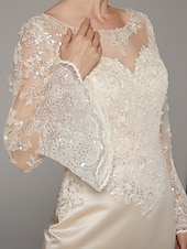 preiswerte Teelänge-Sheath Kleid Mutter der Braut Kleid Elegantes Vintage Luxuriös Juwelen-Hals Knie-Länge Satin Spitze Langarm Tee-Länge mit Applikationen