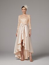 preiswerte Bodenlänge-A-Linien Kleid Mutter der Braut Kleid Elegant Plus-Size Hoch Niedrig Schmuckkragen Asymmetrisches Satin Spitze 3/4 Länge Ärmel Bodenn Länge mit Schärpe  Bandapplikationen