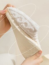 economico Ciabatte e infradito da donna-pantofole da donna in pile con adorabile ricamo a forma di orso – calde pantofole da casa per il comfort invernale
