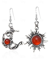 economico Orecchino da donna-orecchini pendenti vintage con sole e luna - gioielli celestiali color argento con accenti di perle e cristalli per le donne, perfetti per look boho e casual