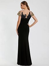 tanie czarny-Wieczorowa Suknia Typ Sheath Elegancka Sukienka Formalna Długość Do Podłogi Krótki Rękaw Dekolt Iluzji Rozciągliwy Krepa z Rozcięciem Aplikacjami
