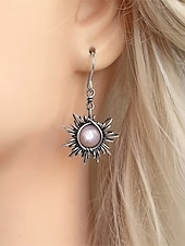 economico Orecchino da donna-orecchini pendenti vintage con sole e luna - gioielli celestiali color argento con accenti di perle e cristalli per le donne, perfetti per look boho e casual
