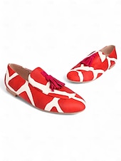 economico Slip-ons e mocassini da donna-mocassini da donna con stampa leopardata rosa e nappa gialla: scarpe slip-on audaci ed eleganti per un look trendy e di tendenza
