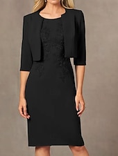 preiswerte Mit Jacke-Zweiteiliges Sheath  Column Kleid Strandhochzeitsanzug Kleid der Mutter der Braut Einfacher Juwel-Ausschnitt Knielängen Stretch-Stoff Jackenbekleidungen mit Bestickungsapplikationen Renntag Kleid