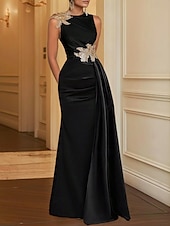 tanie Suknie balowe na wieczór-Suknia Wieczorowa Sheath Elegancka Sukienka Formalna Długość do Podłogi Bez Rękawów Dekolt w Kształcie Klejnotu Kieszeń Satynowa z Haftem