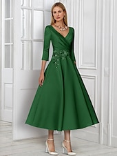 economico Lunghezza del tè-Abito A-Line Verde Navy Madre della Sposa Abito Elegante Semplice V Neck Lunghezza Caviglia Satin Manica 3/4 con Pizzo Arricciato Sequin Abito per il Giorno delle Corse