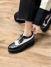 preiswerte Damenschnürschuhe-schwarz-weiße Damen-Brogue-Oxfords mit Plateausohle – Schnürschuhe aus Vintage-Lackleder mit dicker Sohle