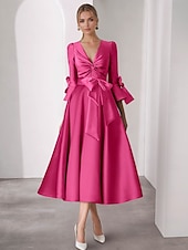 economico Abiti da cocktail-Abiti da cocktail A-Line per matrimonio in spiaggia abito elegante formale lunghezza tè maniche 3/4 scollatura a V in satin con fiocco/i abiti farfalla arricciati