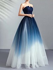 olcso Ruhák végzős bálra-Ombre A-vonalú báliruha estélyi ruha redőzött formális álarcosbál floor length ujj nélküli strapless tüll 2025