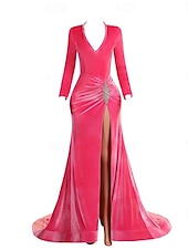 preiswerte Rosa-Meerjungfrau/Trompete Abendkleid elegantes Kleid Abend Party Verlobung Hofschleppe Langarm V-Ausschnitt Samt mit Schlitz Applikationen 2025
