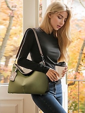 economico Borse a Tracolla-borsa hobo in similpelle verde con dettagli marroni, due tracolle regolabili per diversi stili di trasporto, versatile borsa a tracolla e a spalla per donna, ideale per lavoro, viaggi e uso quotidiano