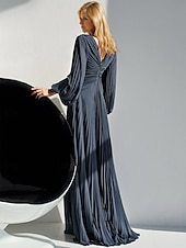 abordables Longueur du plancher-robe trapèze robe mère de la mariée élégante simple col en V longueur au sol en mousseline de soie à manches longues avec couleur unie 2025