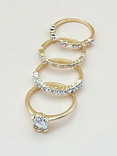 abordables Anillos de mujer-Anillos apilables de oro engastados con circonitas cúbicas de corte ovalado y redondo, elegantes joyas minimalistas para mujeres, perfectas para bodas, compromisos y ocasiones especiales.
