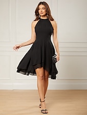 baratos Vestidos de Cocktail-Vestidos de Cocktail A-Line Vestido de Festa Convidada de Casamento Comprimento Até o Joelho Sem Mangas Decote Halter Chiffon Costas em V com Pregas Vestidos Derby 2025