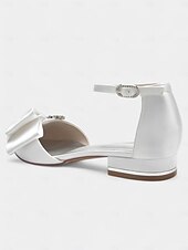 preiswerte Halbformell-weiße Satin-Pumps mit spitzer Spitze, Strass-Schleife und Fesselriemchen – perfekte Brautschuhe für Hochzeiten
