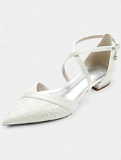 abordables Occasionnel-chaussures à talons bas en satin bleu marine avec brides croisées et superposition de dentelle pour événements formels et mariages pour femmes