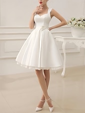 abordables Petites Robes Blanches-Robe Blanche de Petite Remise de Diplôme de Fiançailles Robes de Mariage A-Ligne Col Carré Sans Manches Courte  Mini Satin Robes de Mariée Avec Sash  Ruban Fleur