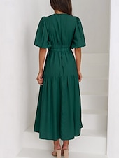 abordables Robe de cocktail-Femme Robe Maxi Robe casual Robe Trapèze mode basique Décontractées Vacances du quotidien Standard Plein Demi Manches Col V Vert Beige Eté Printemps
