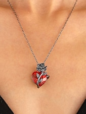 preiswerte Halskette für Damen-Damenhalskette mit rotem Herzanhänger und schwarzem Rosendesign – romantischer Gothic-Schmuck für den Valentinstag, Partys und besondere Anlässe