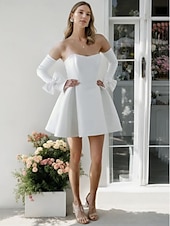 economico Abiti bianchi-Abiti bianchi per piccole lauree di fidanzamento Abiti da sposa A-Line Scollo a cuore Senza spalline Corto  Mini Seta Abiti da sposa con fiocco/i