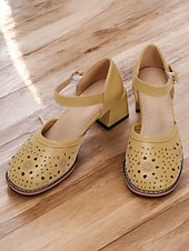 preiswerte Block Heels-Weiße Mary-Jane-Schuhe mit niedrigem Absatz für Damen – lasergeschnittenes Blumendesign, Vintage-Stil für legere und formelle Anlässe