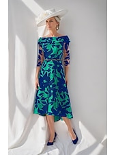billiga Golvlängd-A-linjeformad klänning Brudens mor Klänning Elegant Enkel Båt hals snitt Tea-längd Satin 3/4-lång ärm med blommigt tryck Plisseringar Derbyklänning Raceday Klänning Bröllopsgästklänning 2025