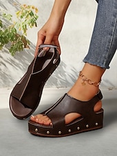 abordables Sandales Décontractées-sandales compensées découpées noires pour femmes avec détails cloutés et semelle plateforme confortable - chaussures d&#039;été tendance pour les sorties décontractées et à la plage