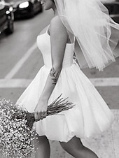 economico Abiti bianchi-Impegno Piccola Laurea Abiti Bianchi Vestiti da Sposa A-Line Spalline Sottile Senza Maniche Corti  Mini Abiti da Sposa in Raso Con Pieghe 2025