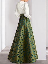 economico Abiti da cocktail-Abito da sera A-line floreale verde abito elegante formale per matrimonio maniche lunghe asimmetriche in satin con applicazioni ricamate abito da derby abiti da derby abito per il giorno della corsa