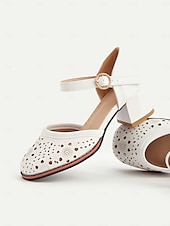 preiswerte Block Heels-Weiße Mary-Jane-Schuhe mit niedrigem Absatz für Damen – lasergeschnittenes Blumendesign, Vintage-Stil für legere und formelle Anlässe