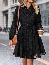 preiswerte Unter 129,99 $-Kleid Brautmutter Kleid Elegantes Lässiges hochgeschlossenes knielanges Polyester mit langen Ärmeln und Knöpfen