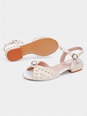 abordables mariée-Sandales de mariée blanches en perles, chaussures à petit talon bloc et bride cheville pour les mariages champêtres et formels.