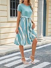 tanie Sukienki w paski i geometryczne-Damskie Sukienka mini Sukienka t-shirtowa Sukienka A line Sukienka sportowa Codzienny Urlop Ulica Codzienny Regularny Graficzny Krótki rękaw Półgolf Czarny Wino Granatowy Błękit nieba Lato