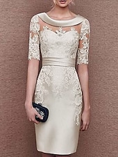 abordables Longueur du thé-Robe de mère de la mariée elle a une coupe ajustée invitée de mariage élégante vintage col bijou longueur genoux satin dentelle manches courtes avec appliqués robe de jour de course taille sur mesure